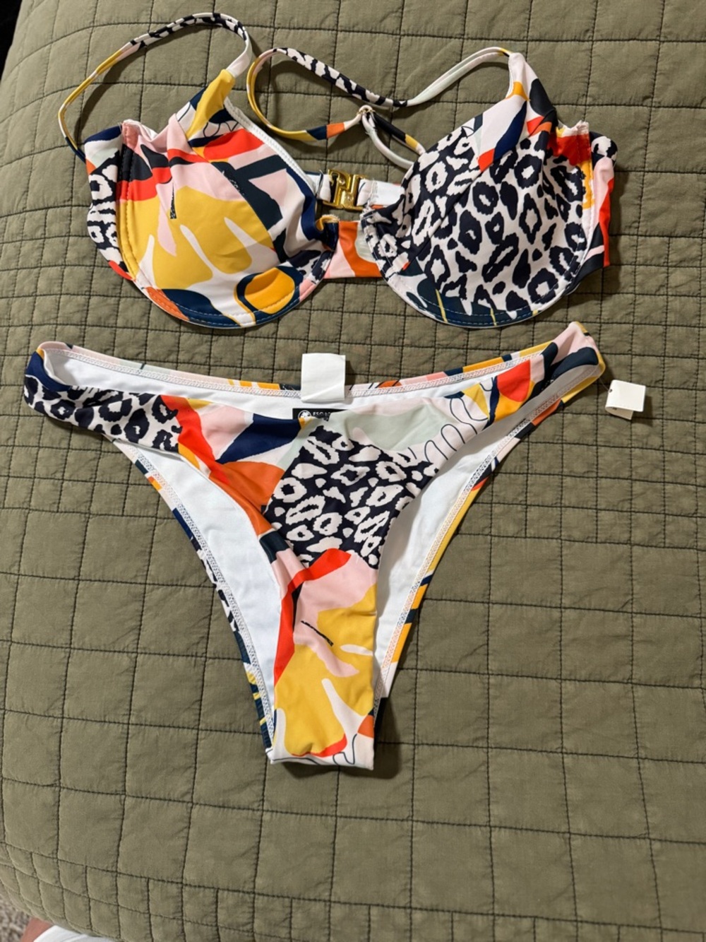 Printed Underwire Bikini Set - Multicolor